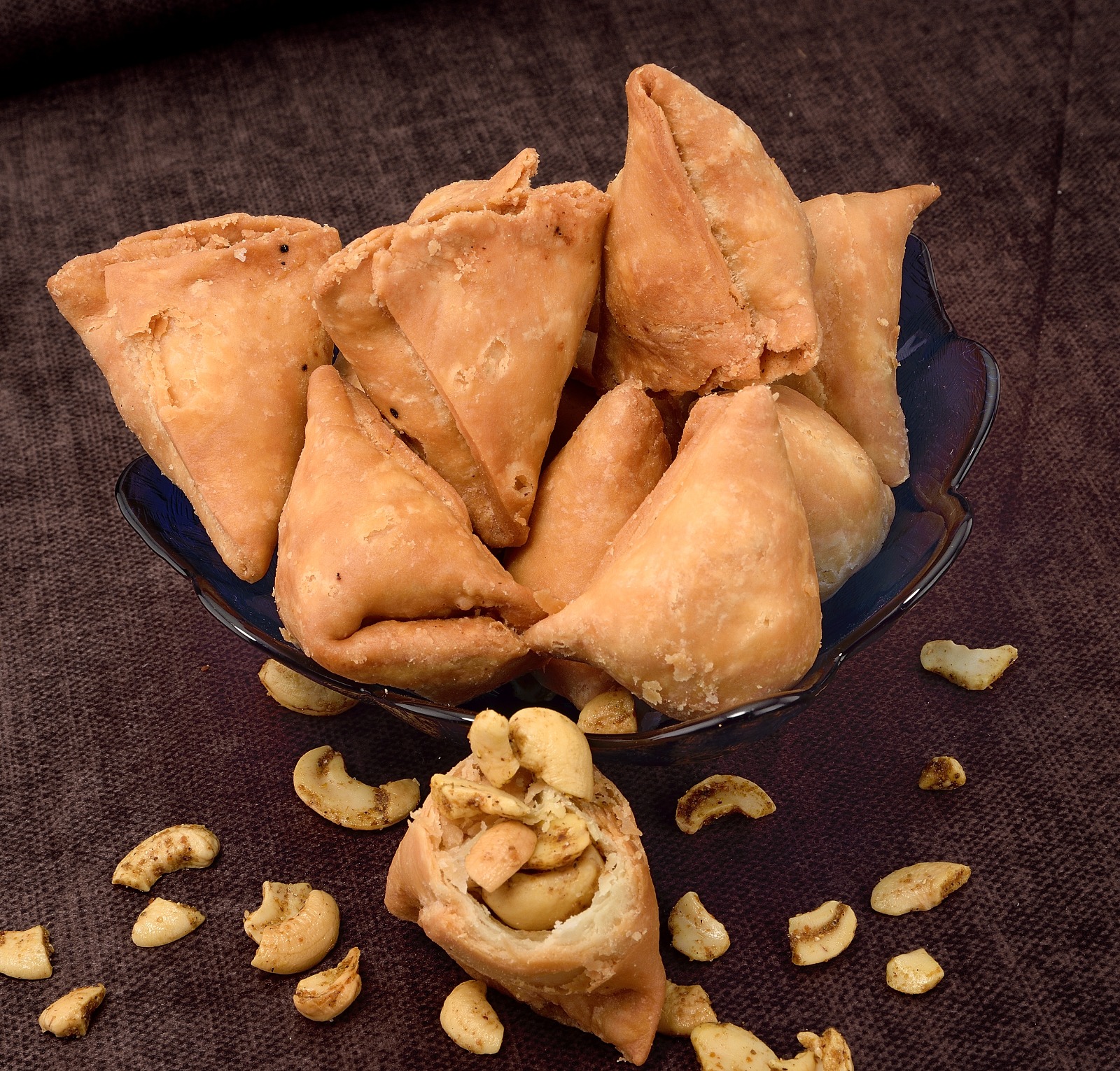 Kaju Samosa